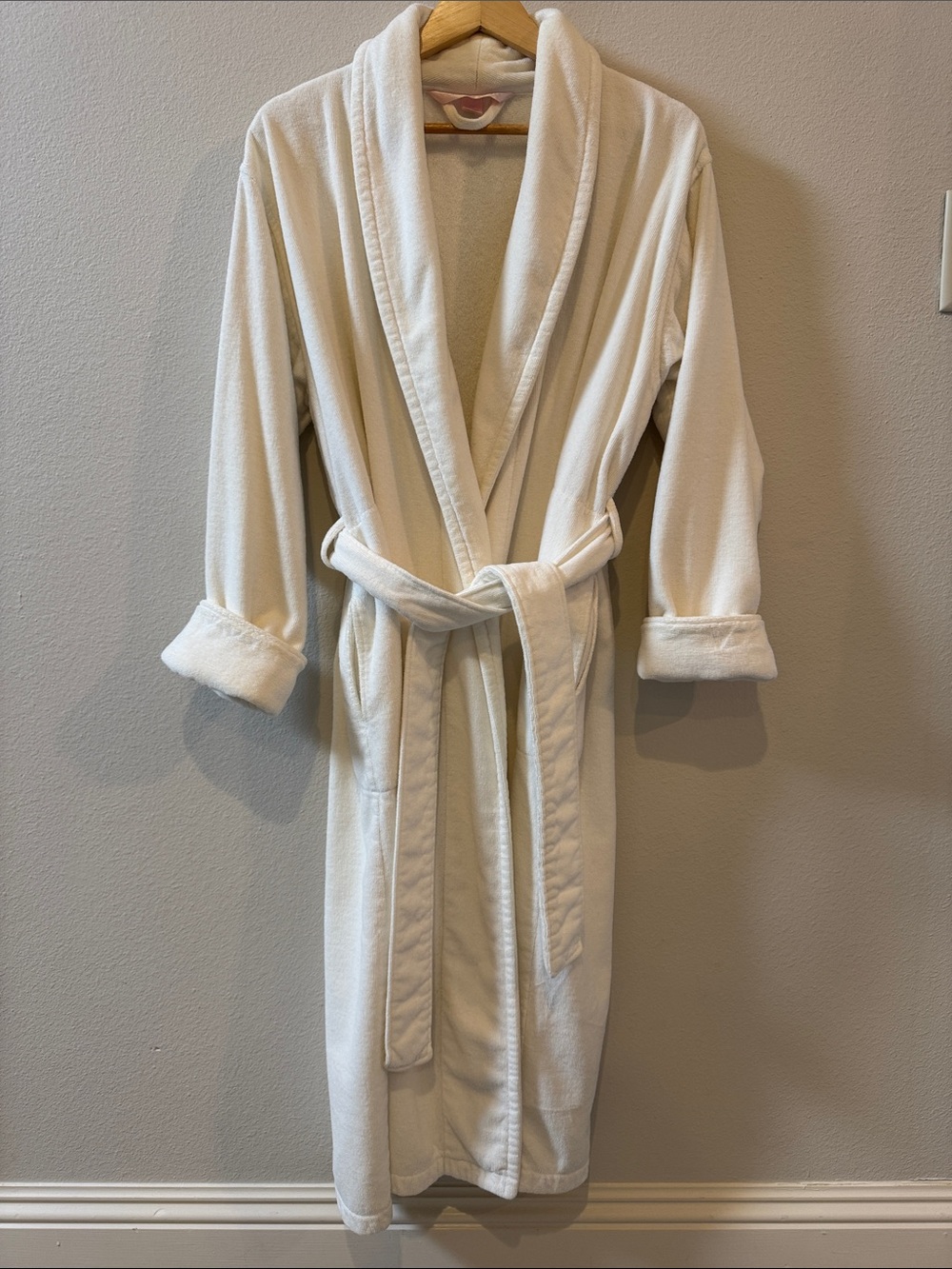 GUC Y2K 2004 Victoria's Secret White Robe!